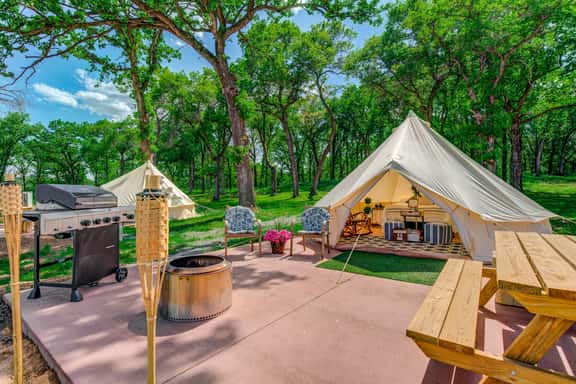 Lovers Lookout Glamp Tent 1 at Big Rock Creek - Image 1