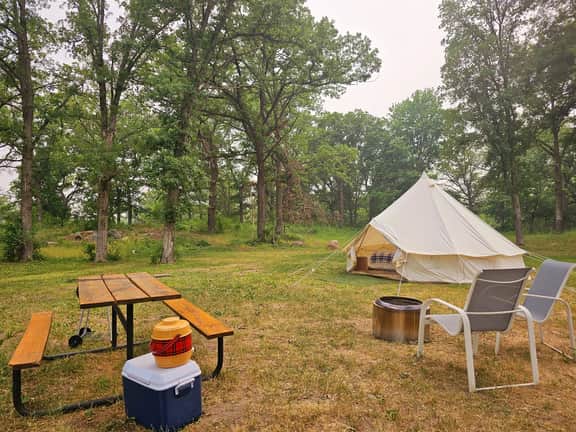 Lovers Lookout Glamp Tent 3 at Big Rock Creek - Image 2